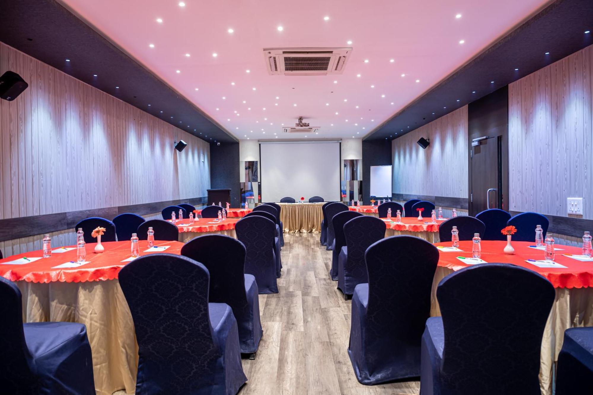 Hotel Rama Heritage Nashik Eksteriør billede