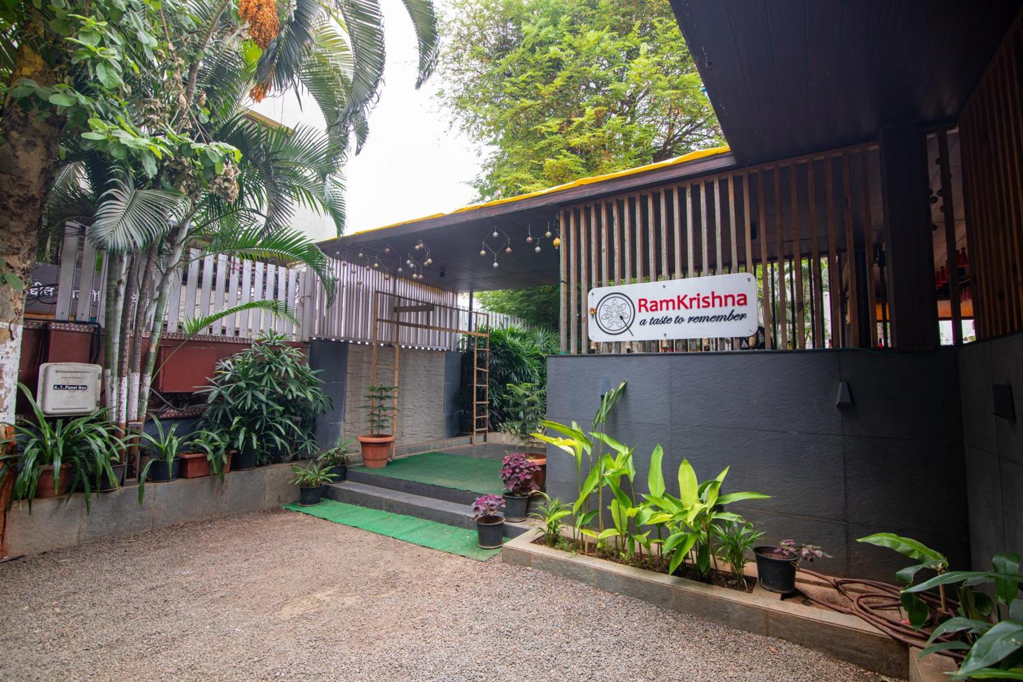 Hotel Rama Heritage Nashik Eksteriør billede